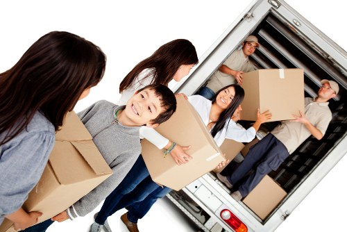 Local moving help in Twickenham for homes and small businesses