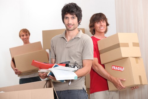 Affordable man with a van in Twickenham for small moves