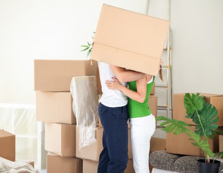 Local moving van help for Twickenham street access and parking